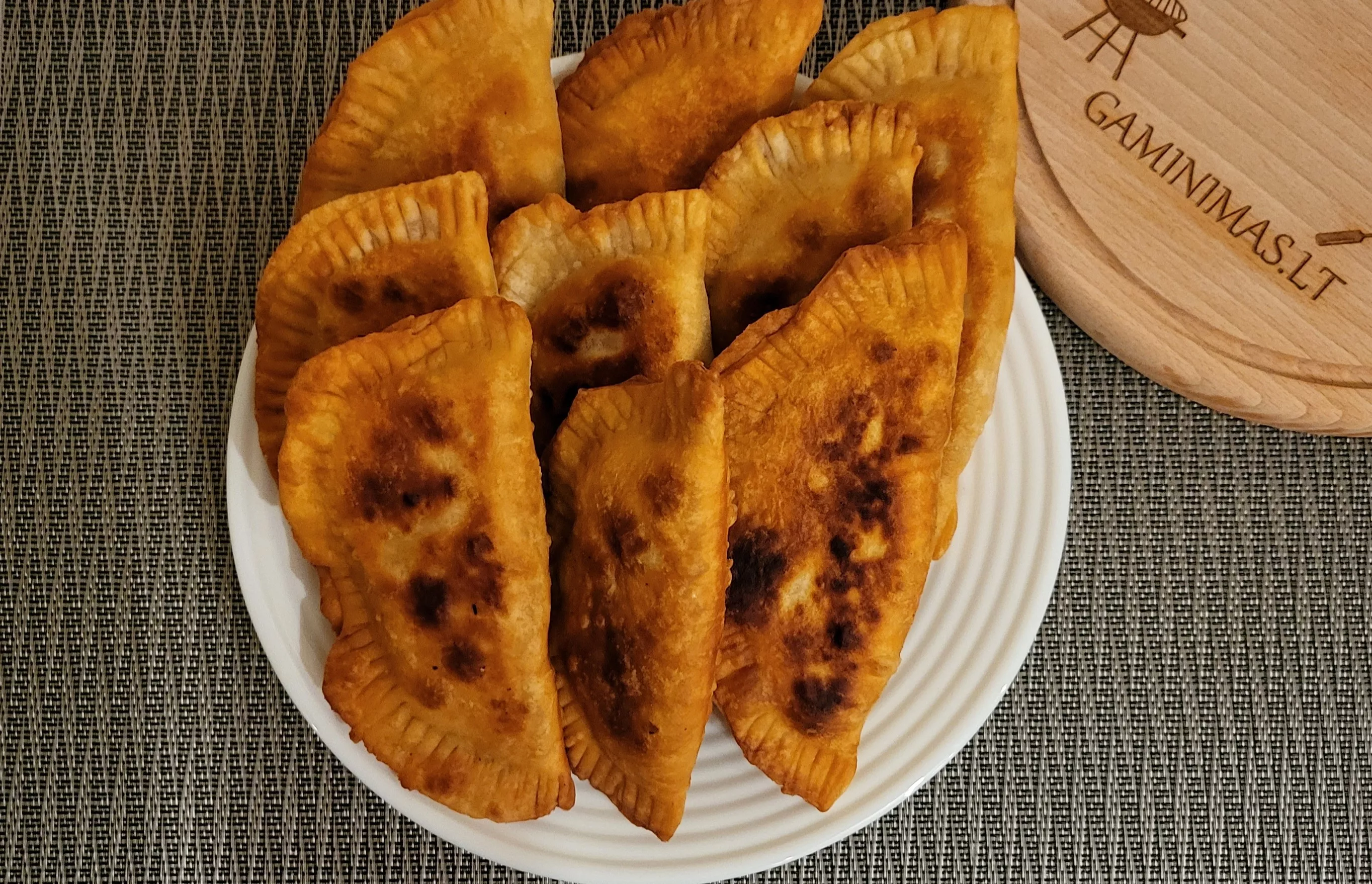 Paprasti čeburėkai