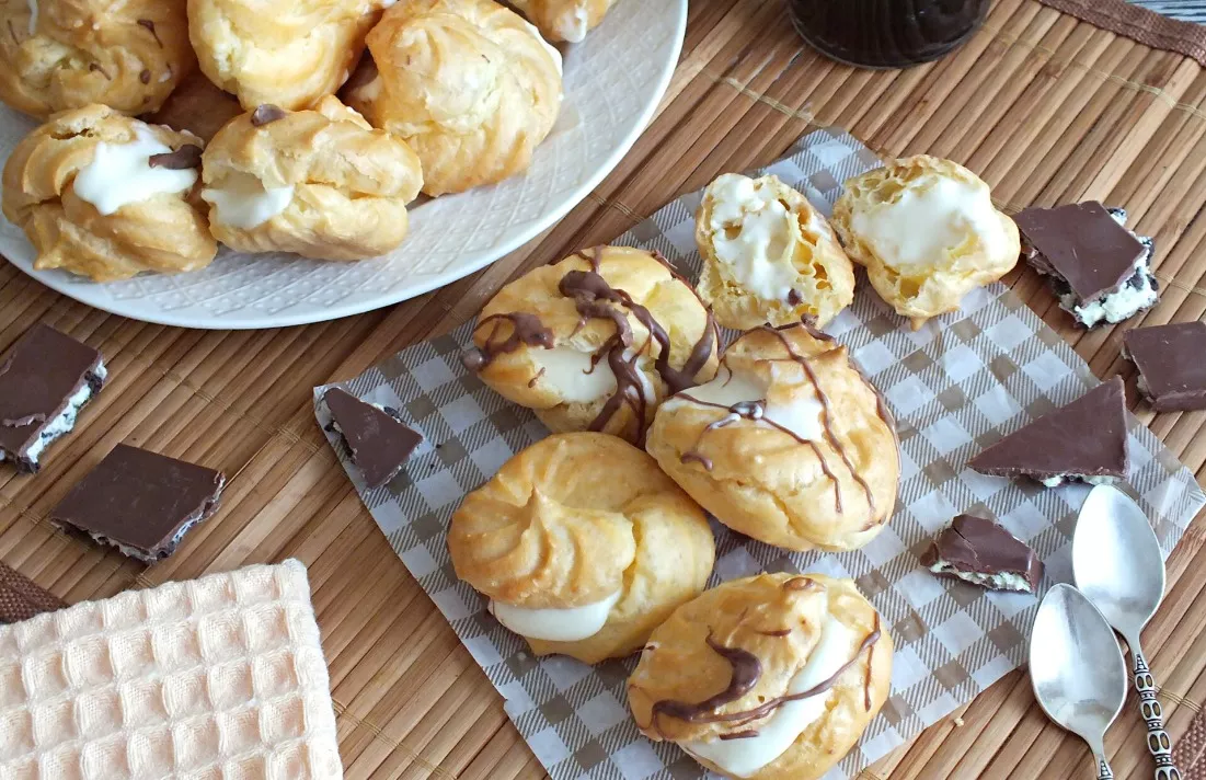 Profiteroliai su ledais