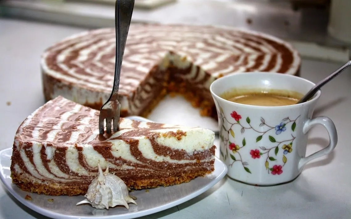 Varškės tortas be kepimo