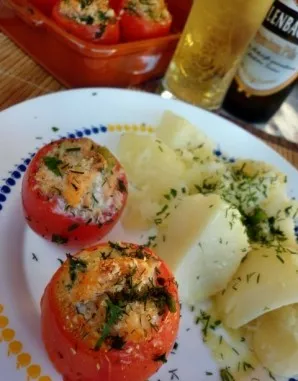 Garnyrui išviriau bulves, kurios tiks bet kokia forma. Nepaisant mažo kaloringumo patiekalo, jis yra labai sotus.