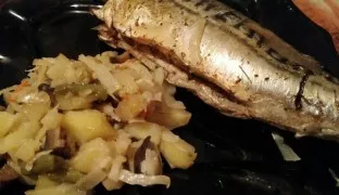 Iš nurodyto kiekio gaunamos 3 geros porcijos (žuvį lengva padalinti, nes ji yra minkšta).