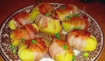 Bulvės drabužiuose
