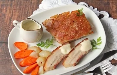Kiauliena orkaitėje traškia plutele