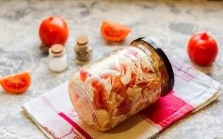 Paprastos kopūstų salotos žiemai